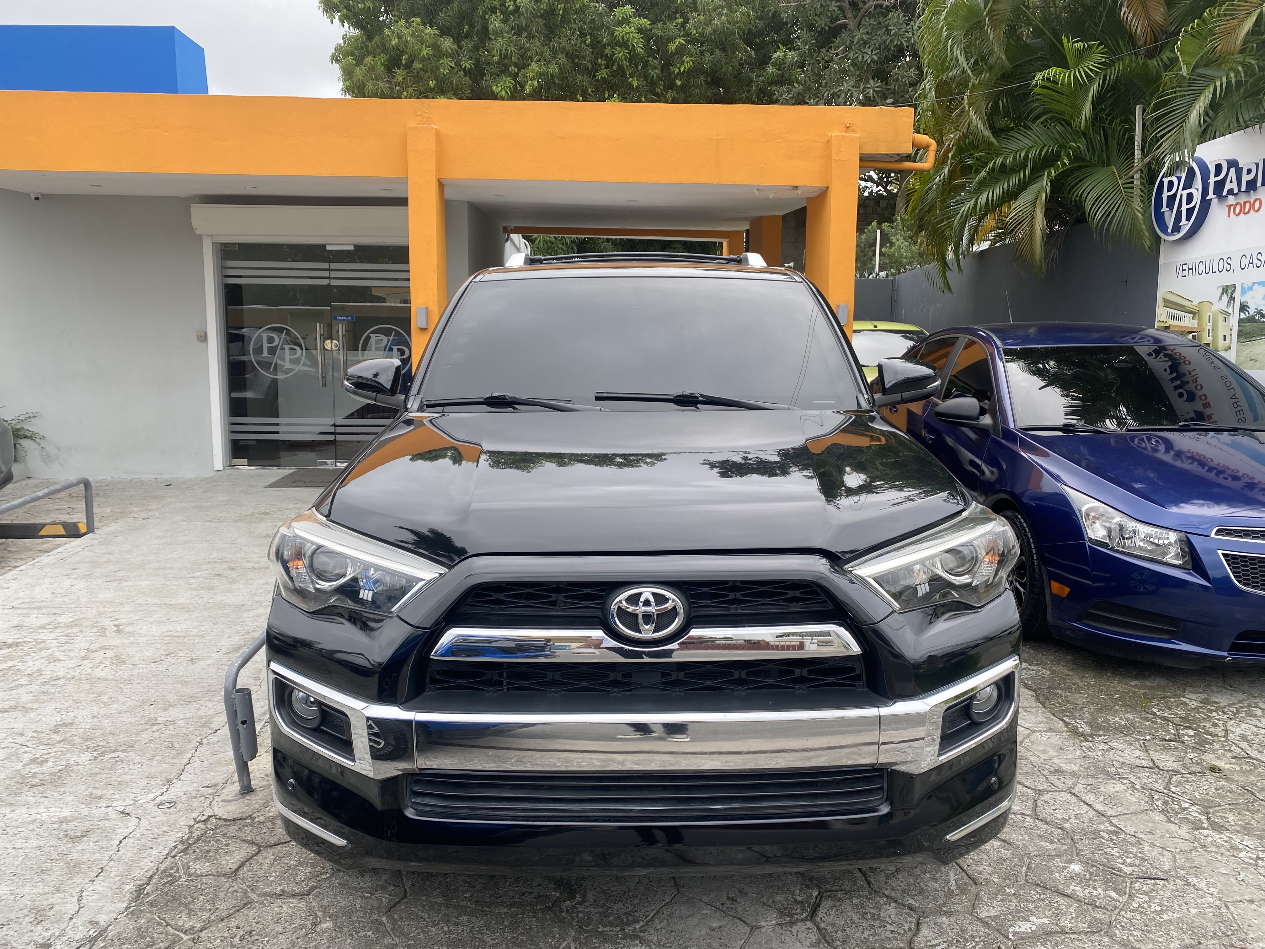 jeepetas y camionetas - Toyota 4Runner Limited 4WD 2017 1