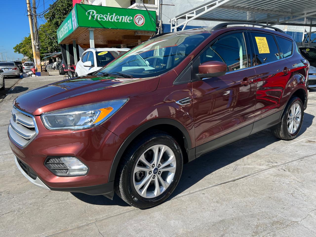 jeepetas y camionetas - Ford Escape SE 2018