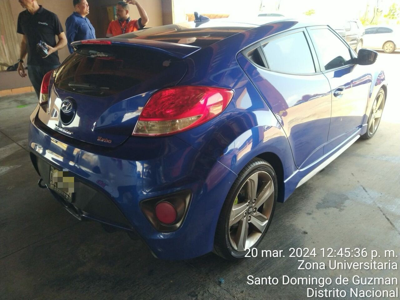 carros - Hyundai Veloster 2013