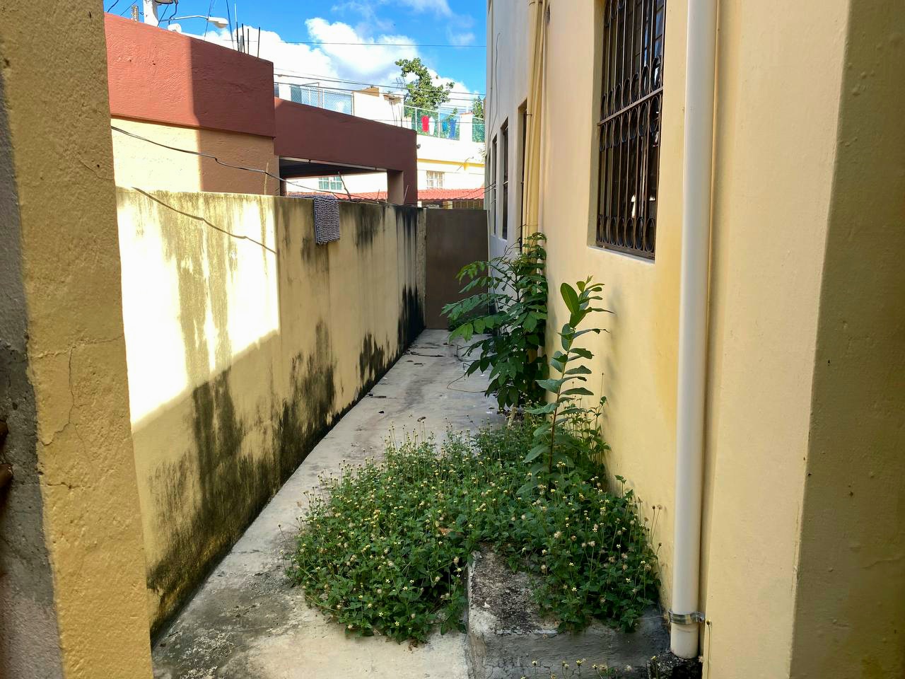 casas - Casa de 2 pisos en Los Alcarrizos La Cienaga Km 14