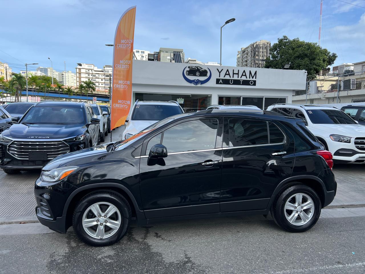 jeepetas y camionetas - CHEVROLET TRAX LT 2018 3