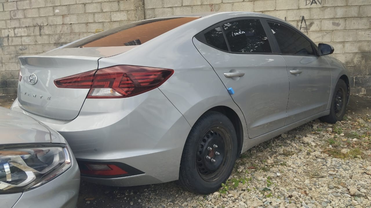 carros - HYUNDAI AVANTE 2020 GRIS 5