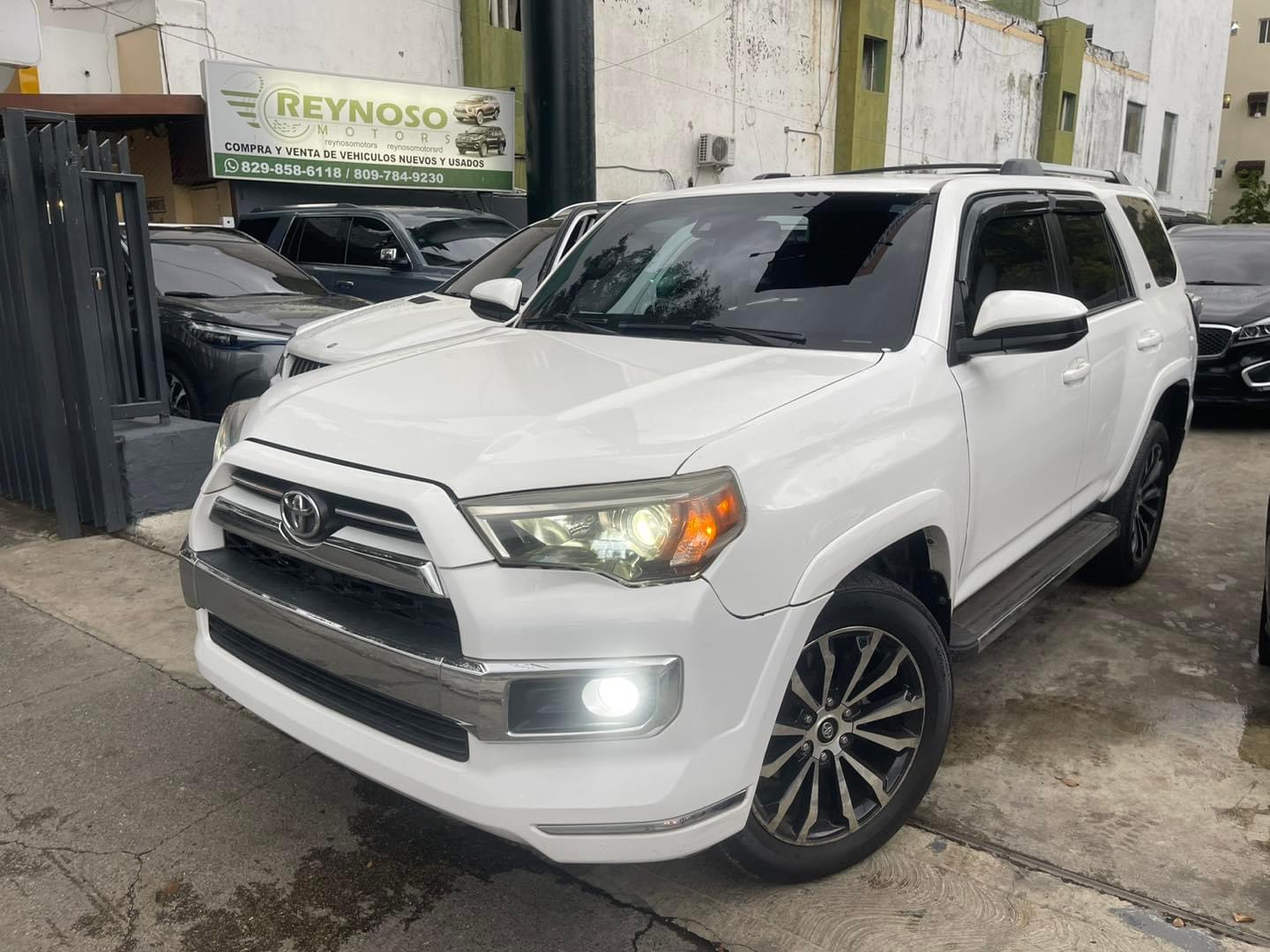 jeepetas y camionetas - TOYOTA 4RUNNER SR5 2020 4x4