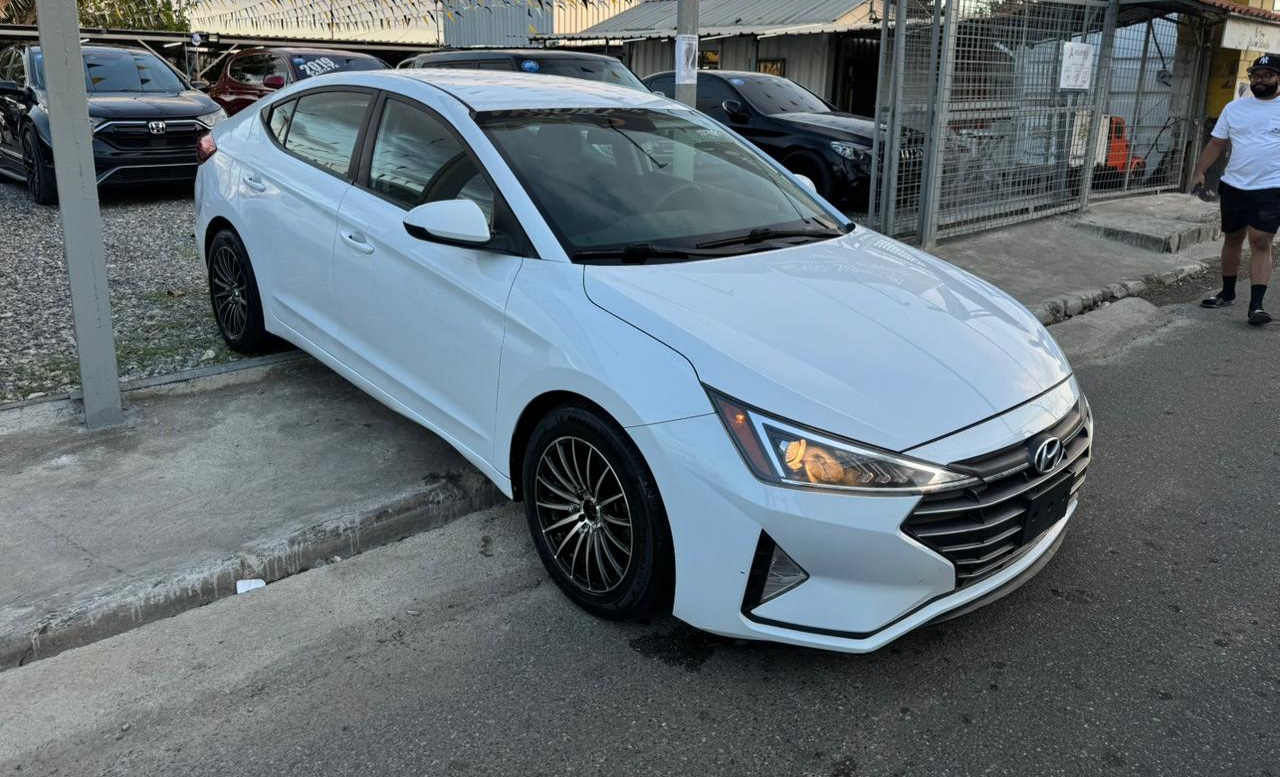 carros - Hyundai Elantra SE  2019  3