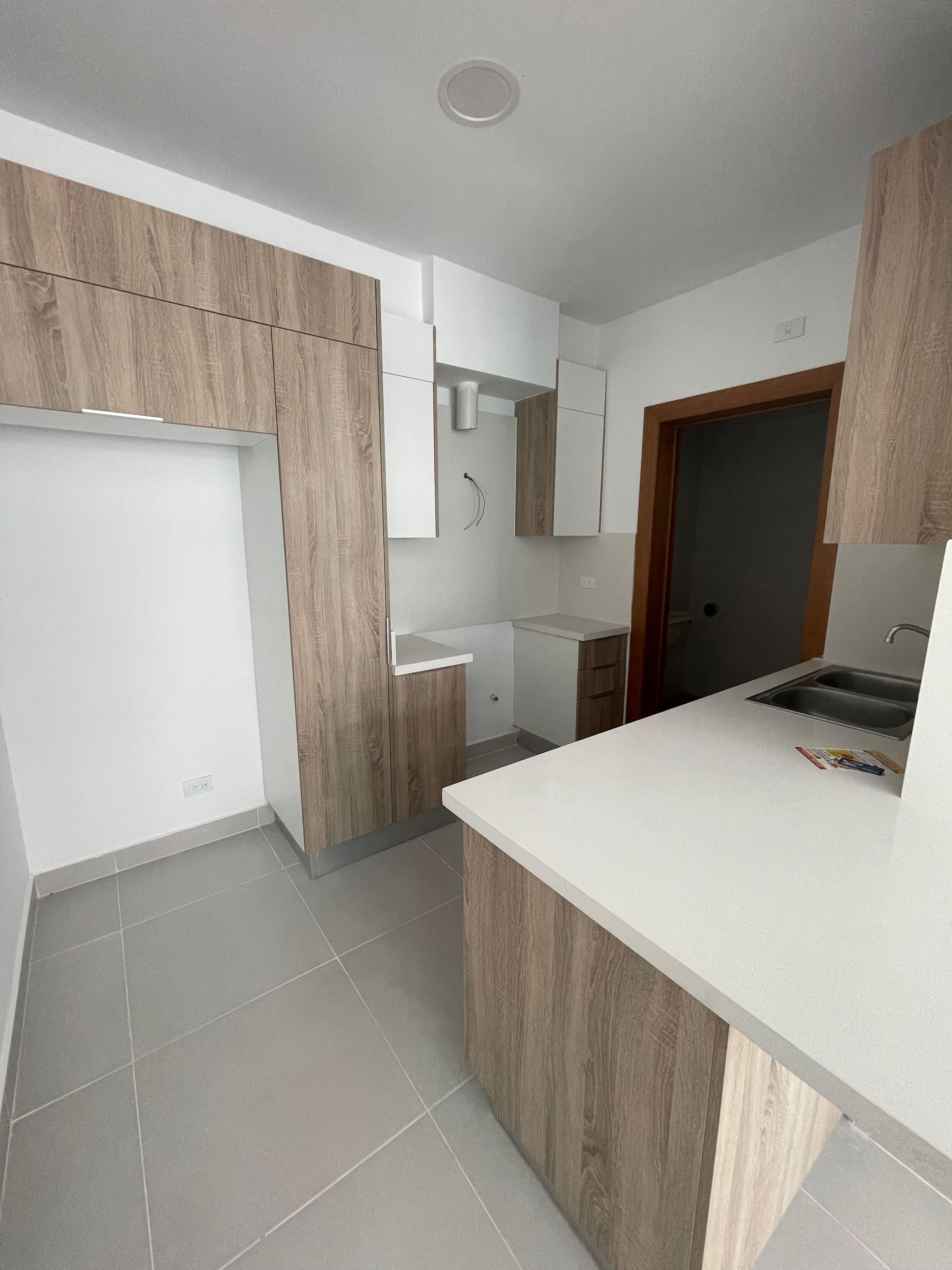 apartamentos - Apartamento en alquiler en Evaristo Morales  3