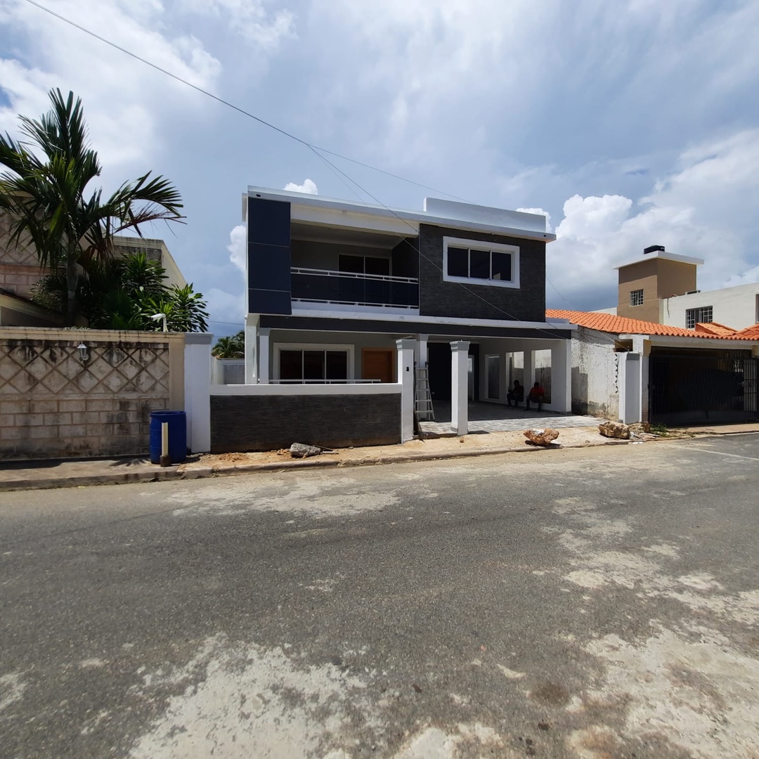 casas - Casa en la autopista de san Isidro prado oriental  0