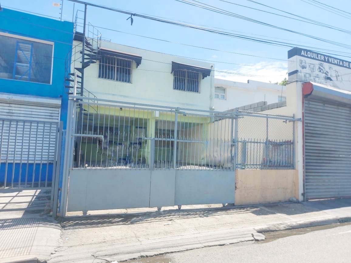 casas - Propiedad comercial  2