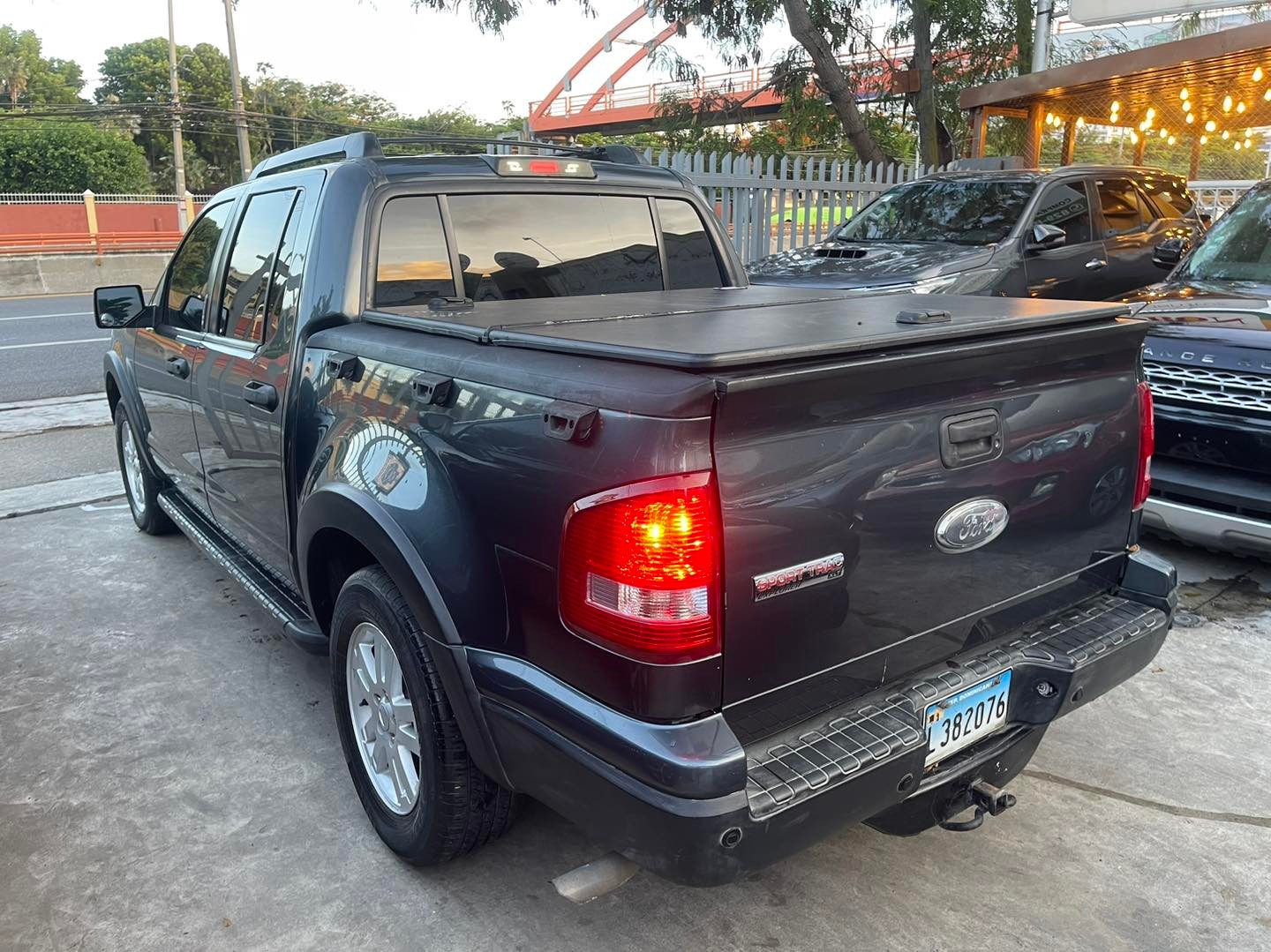 jeepetas y camionetas - FORD EXPLORER SPORT TRAC XLT 2010 3