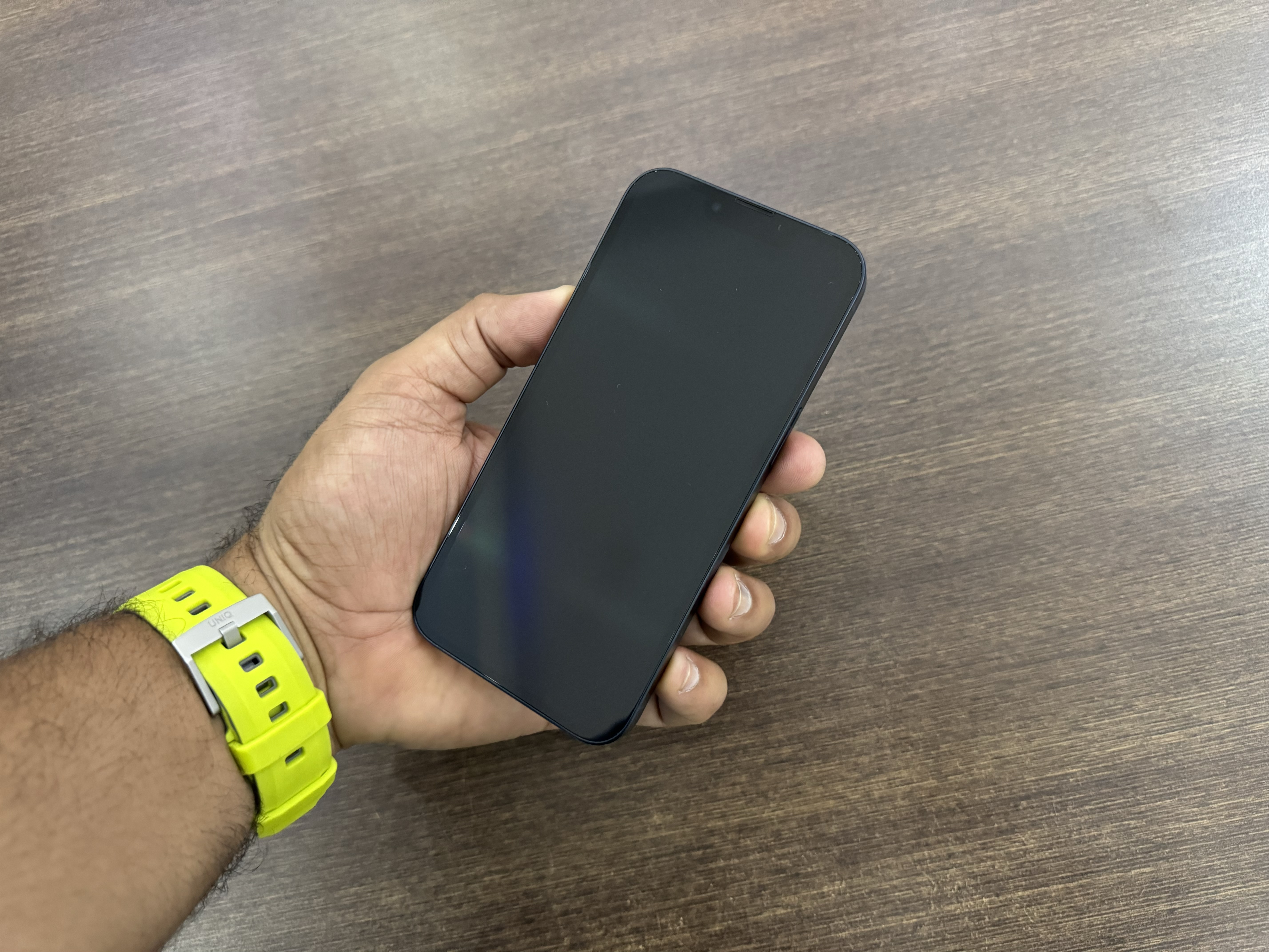 celulares y tabletas - iPhone 13 Regular 128GB Negro Desblo $ 26,500 NEG 1