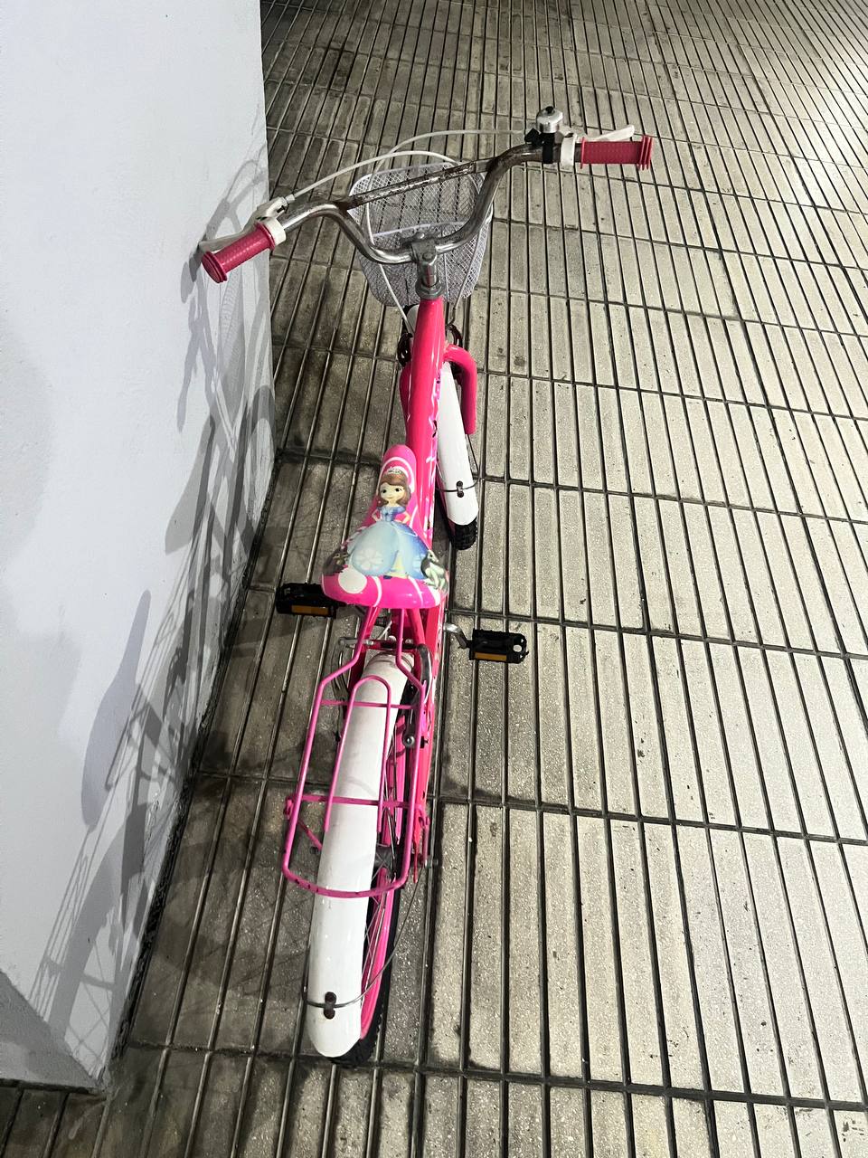 bicicletas y accesorios - Bicicleta rosa para niñas aro 20', usado 1