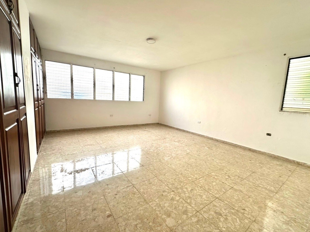 apartamentos - Alquiler de Apartamento Primer piso Residencia o Oficina en Seralles 2