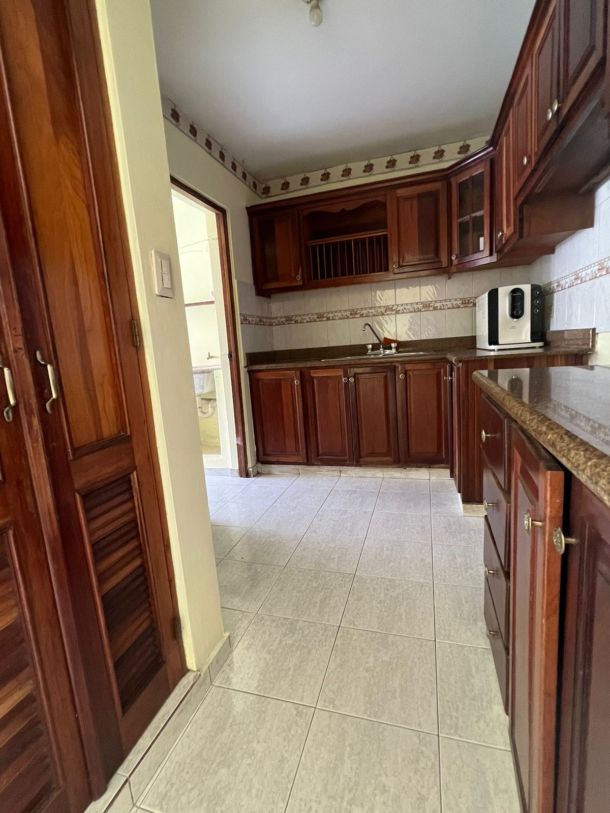 apartamentos - Vendo en el millón segundo nivel dos hab dos baños 9