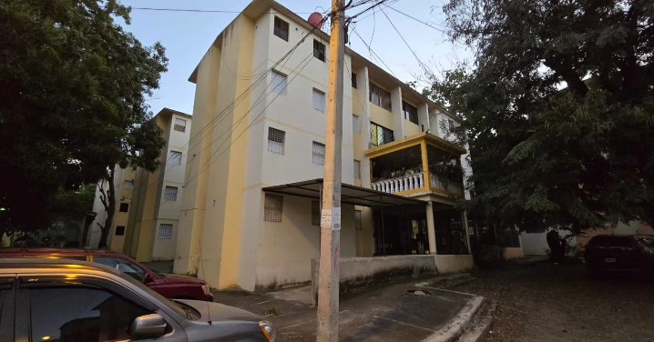 apartamentos - OPORTUNIDAD vendo 3er piso villa olímpica a 2 minutos de la universidad 