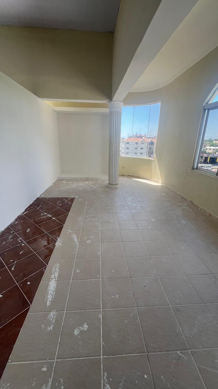 apartamentos - Apartamento en alquiler en el residencial Reparto los 3 ojos  2