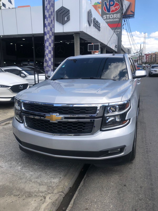 jeepetas y camionetas - Chevrolet tahoe LT 2015 impecable