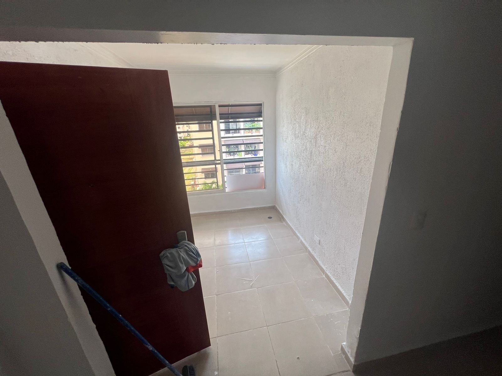 apartamentos - venta de apartamento 4to piso en la autopista de san Isidro santo Domingo  7