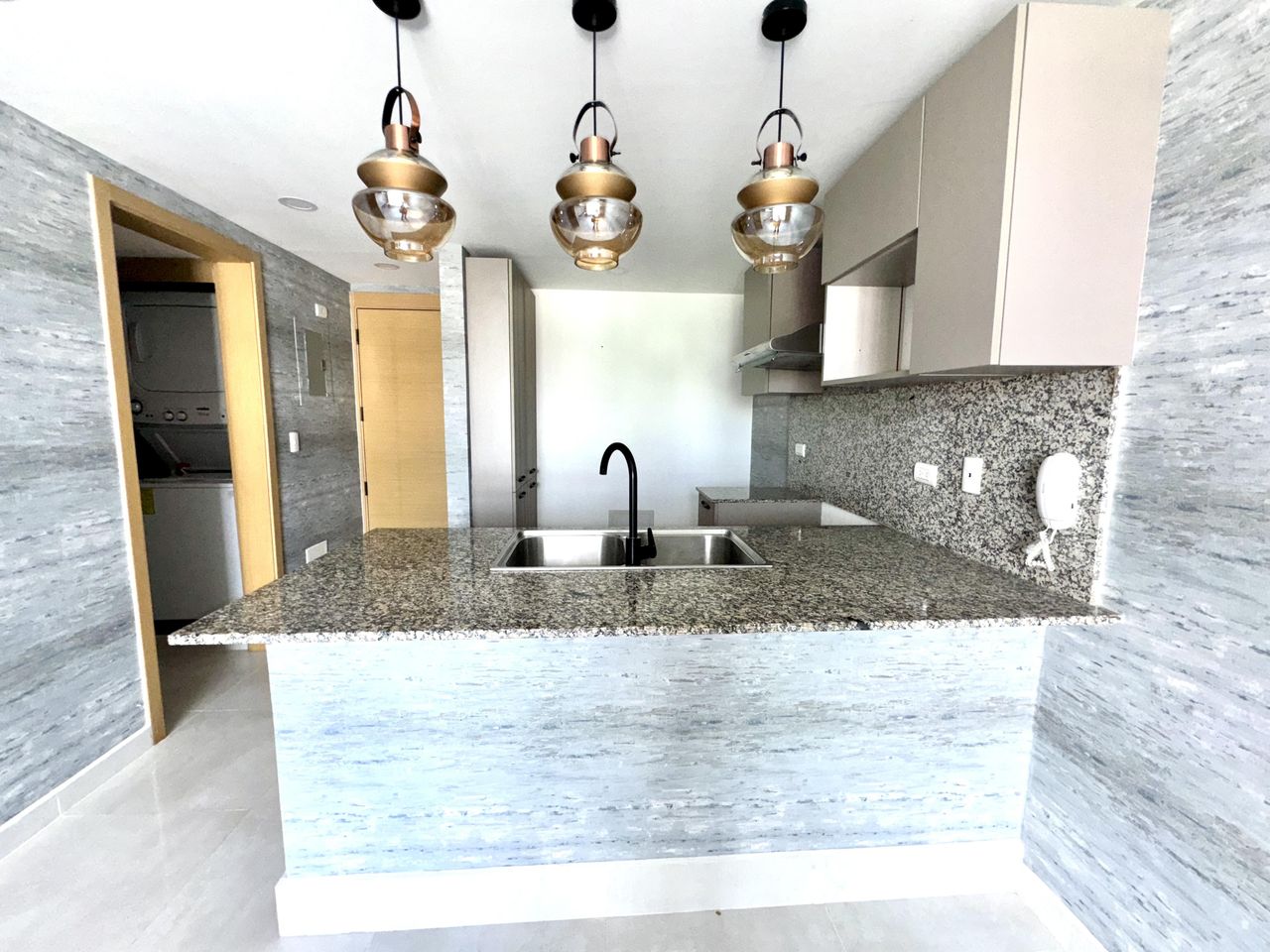 apartamentos - Apartamento en alquiler en Evaristo Morales  3