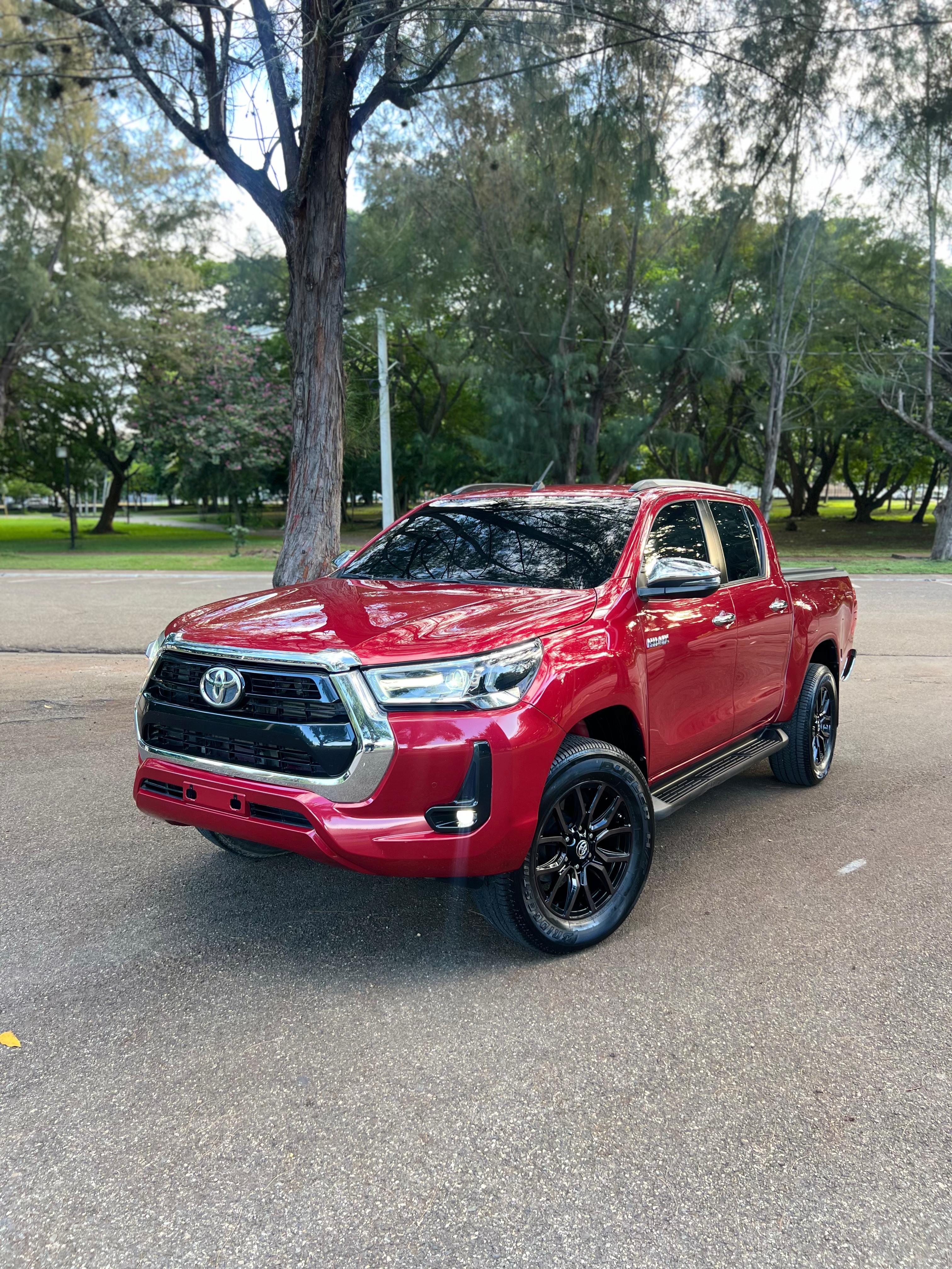 jeepetas y camionetas - Toyota hilux 2022 0