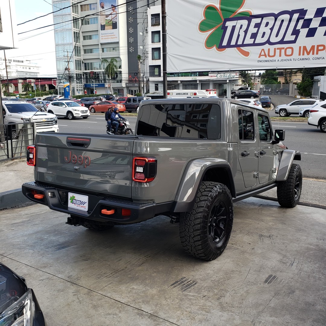 jeepetas y camionetas - Jeep gladiador Mojave 2023 5