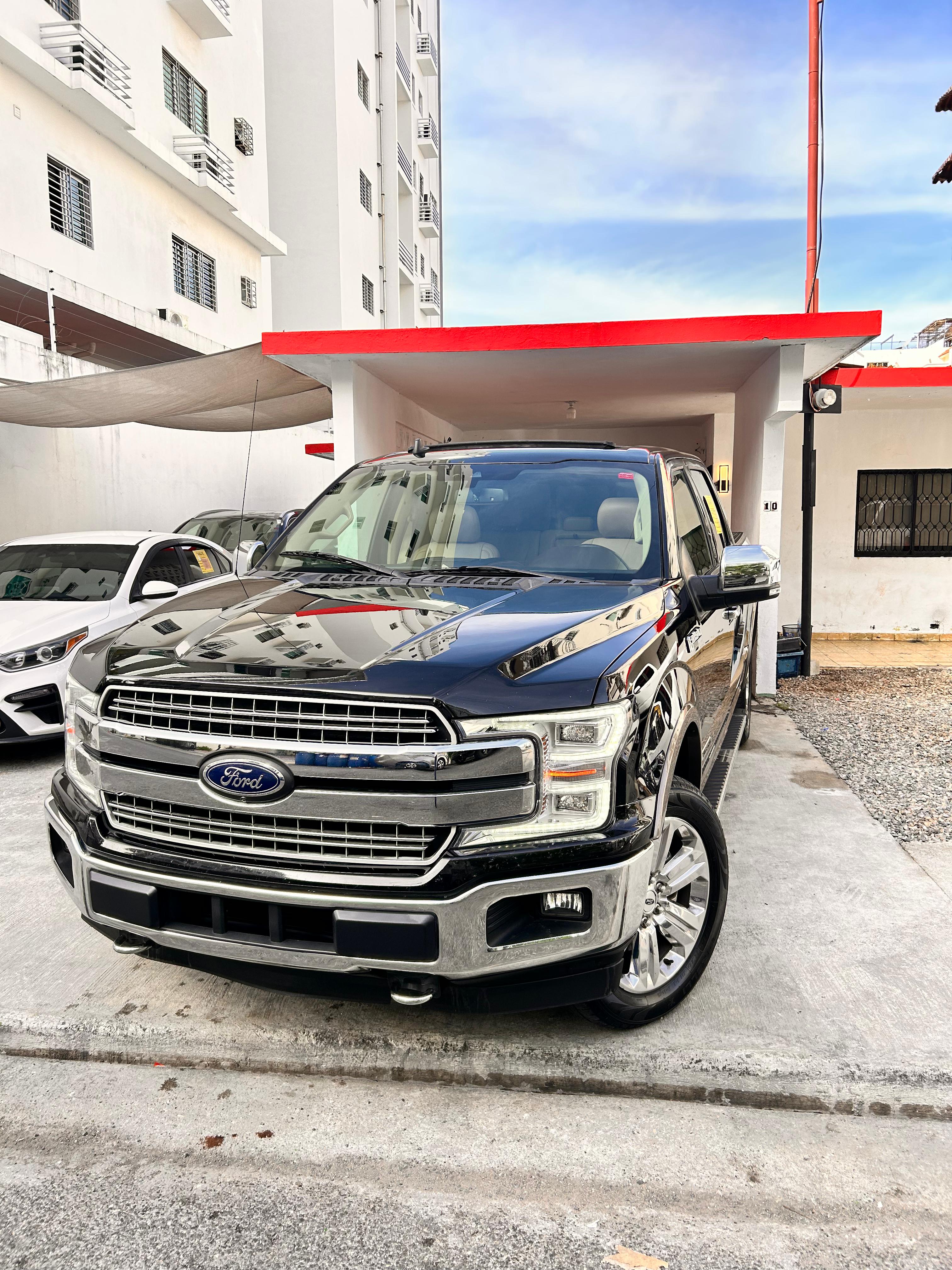 jeepetas y camionetas - Ford F-150 Lariat Diesel 2019 FX4, Panoramica 0