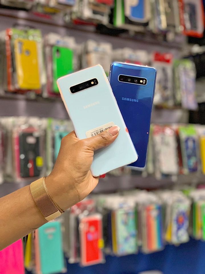 celulares y tabletas - SAMSUNG GALAXY S10 PLUS 128GB 