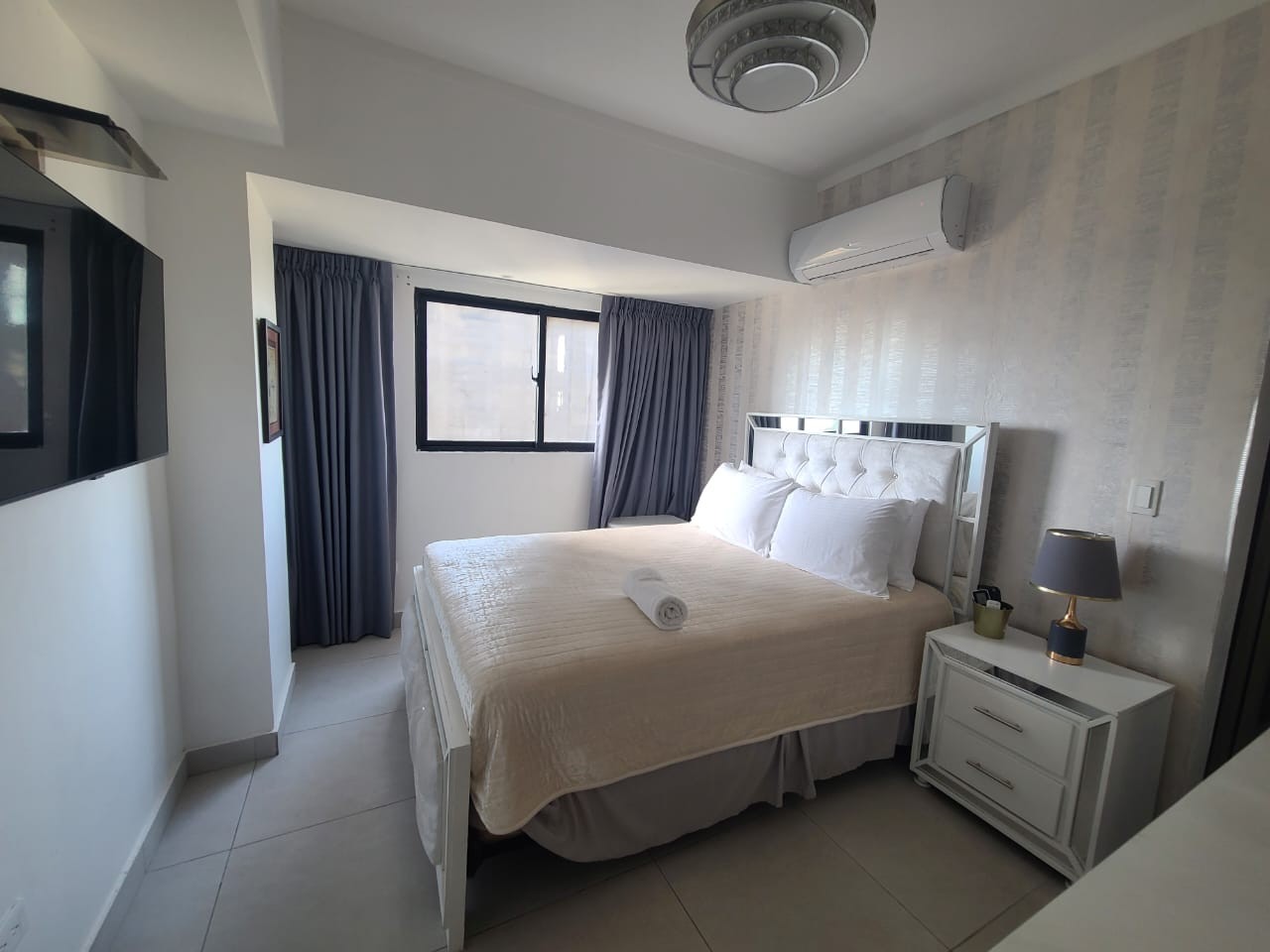 penthouses - VENDO Amplio Penthouse 7mo Piso En Bella Vista
CODIGO: PD141 5