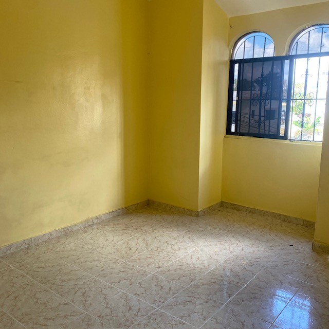 apartamentos - Alquiler 2do nivel Vista Hermosa Santo Domingo Este; próximo a la Cadena  8