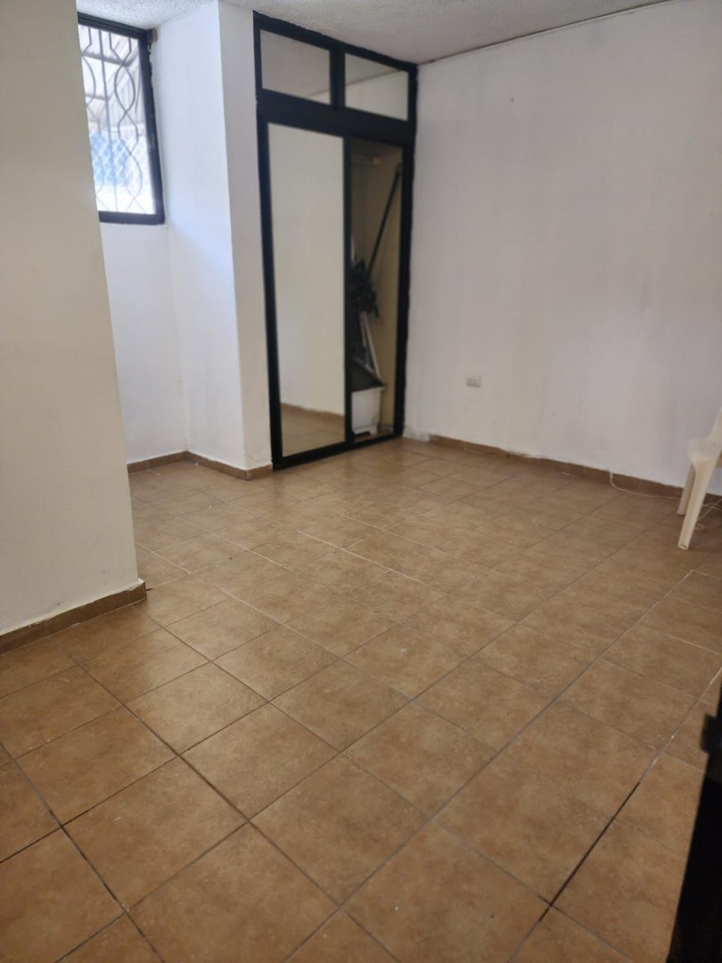 casas - Vendo  en honduras , a pocos mts de la cervecería. 
Casa de 2 niveles con 224 mt 3