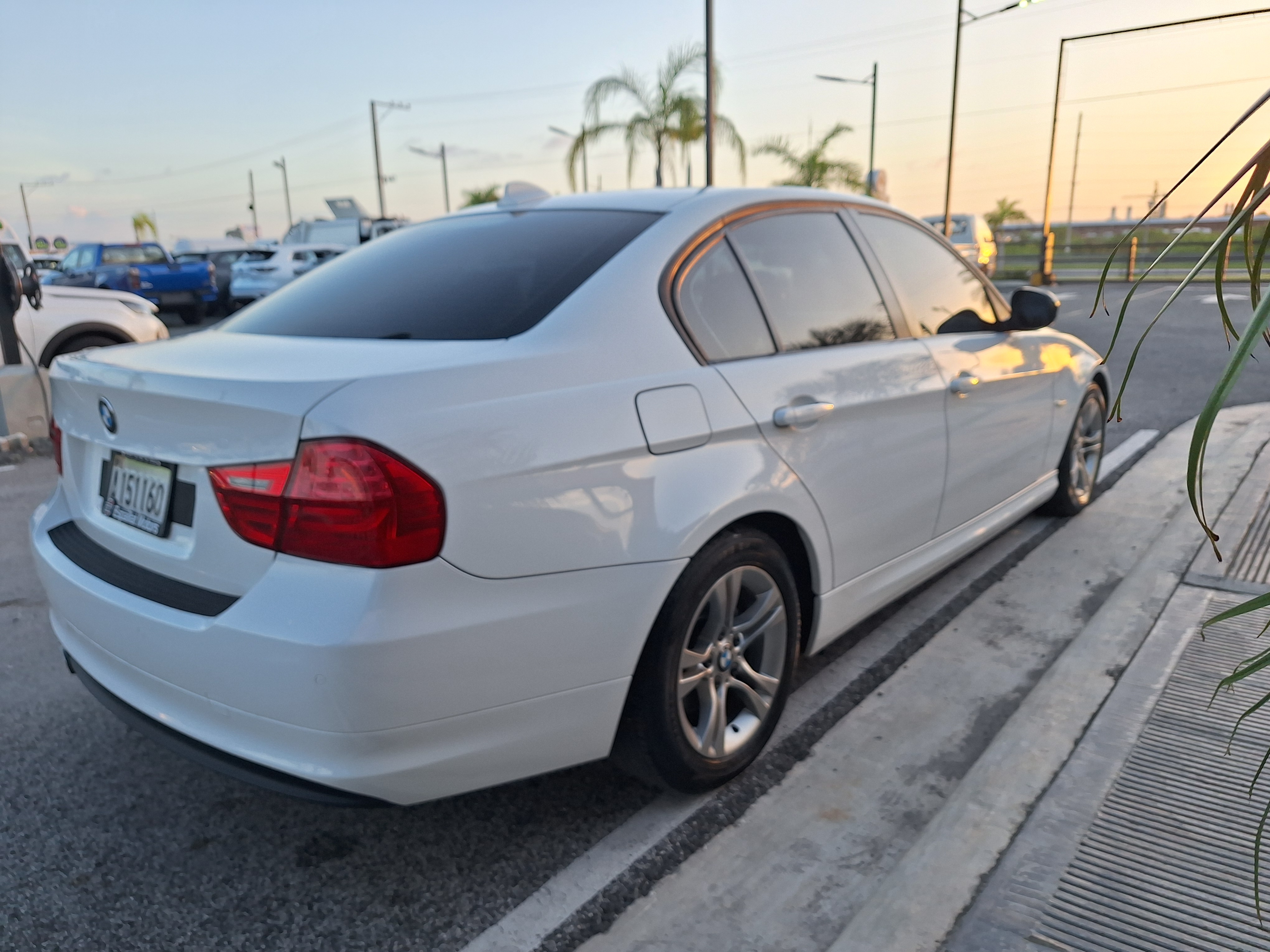 carros - BMW 318, 2009 2