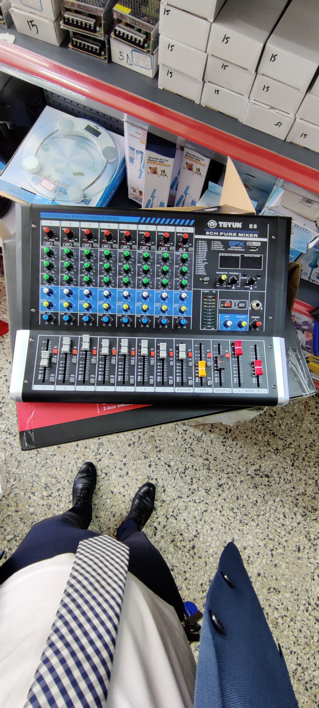 camaras y audio - Consola Mixer con efectos 8 canales  1