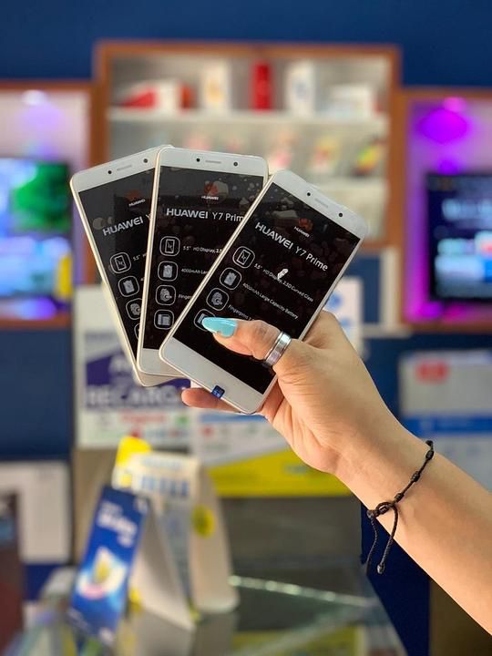 celulares y tabletas - HUAWEI Y7 PRIMER =4,000