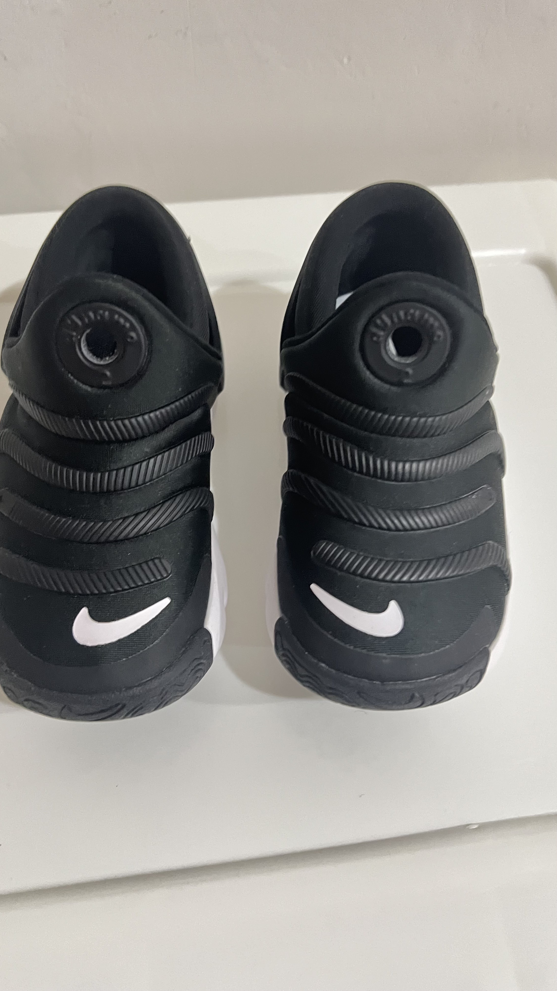 ropa y zapatos - tenis para niños o niñas muy cómodos 