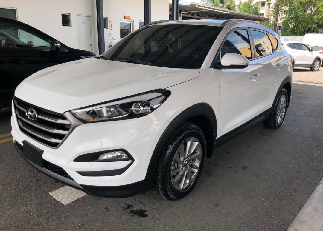 jeepetas y camionetas - Hyundai Tucson 2017 impecable 