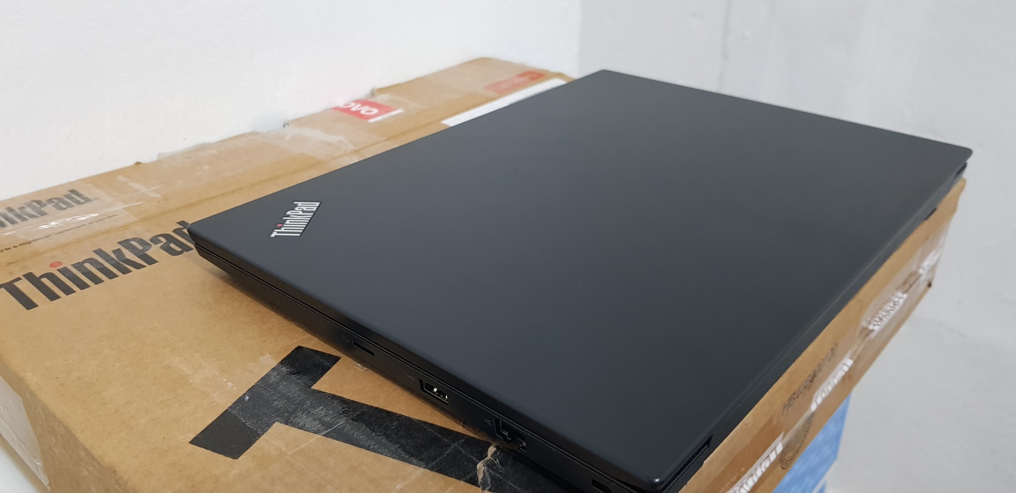 computadoras y laptops - laptop lenovo T480 14 Pulg Core i5 8va Gen Ram 8gb ddr4 Disco 256gb SSD HDMI 2