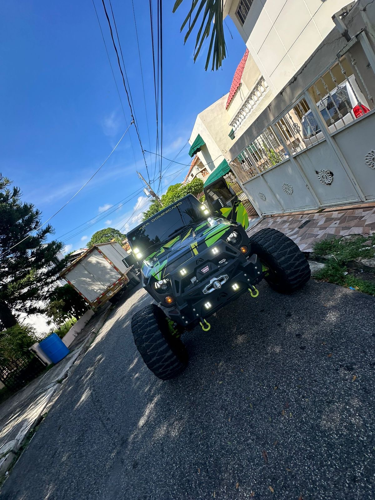 jeepetas y camionetas - Es más nuevo del pais 2