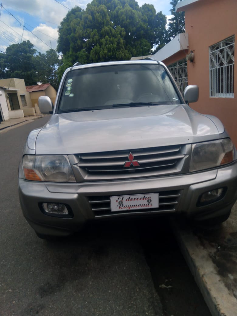 jeepetas y camionetas - Venta Jeppeta  mitsubishi montero 2000