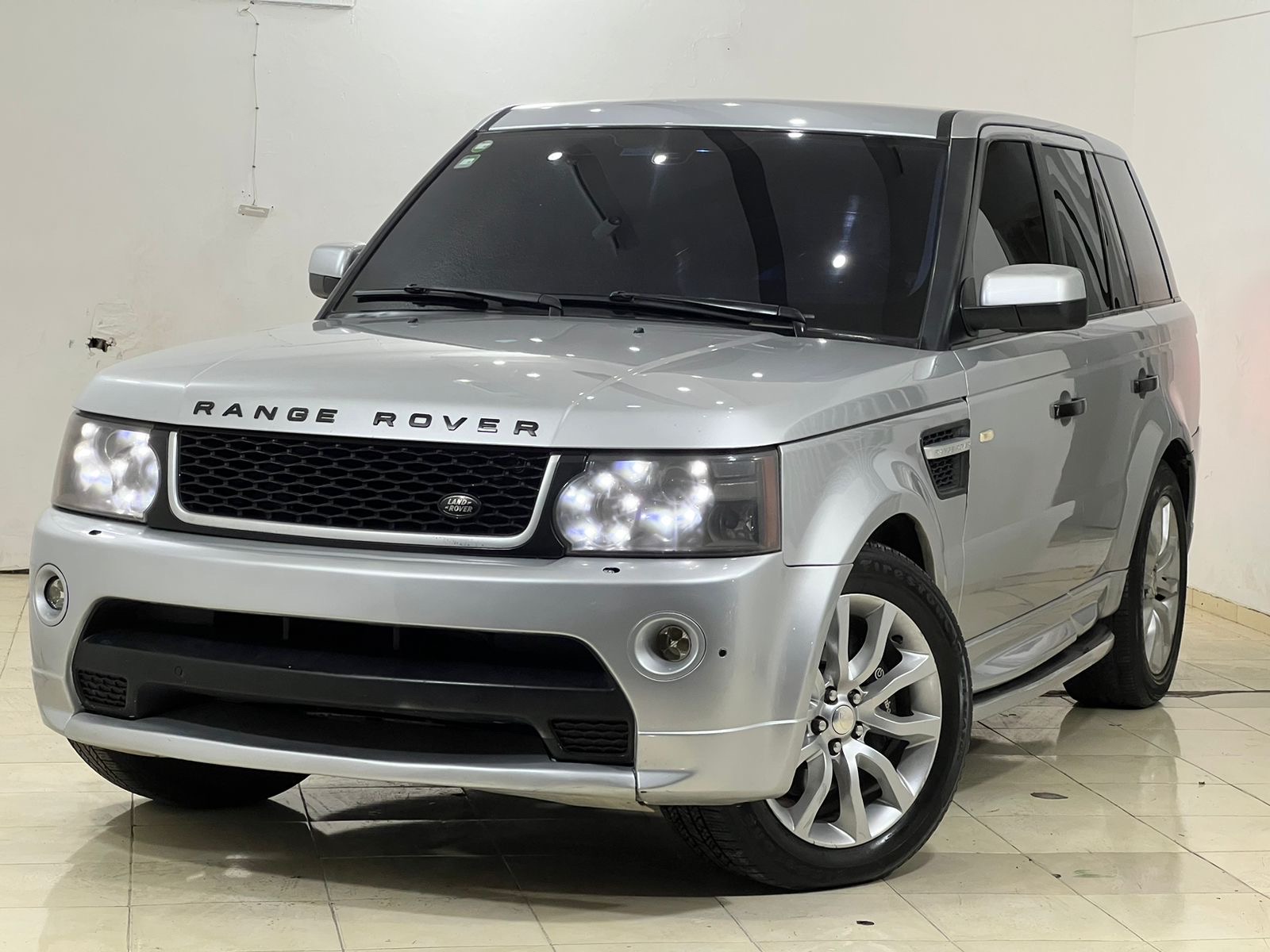 jeepetas y camionetas - RANGE ROVER SPORT AÑO 2016 KIT 2012