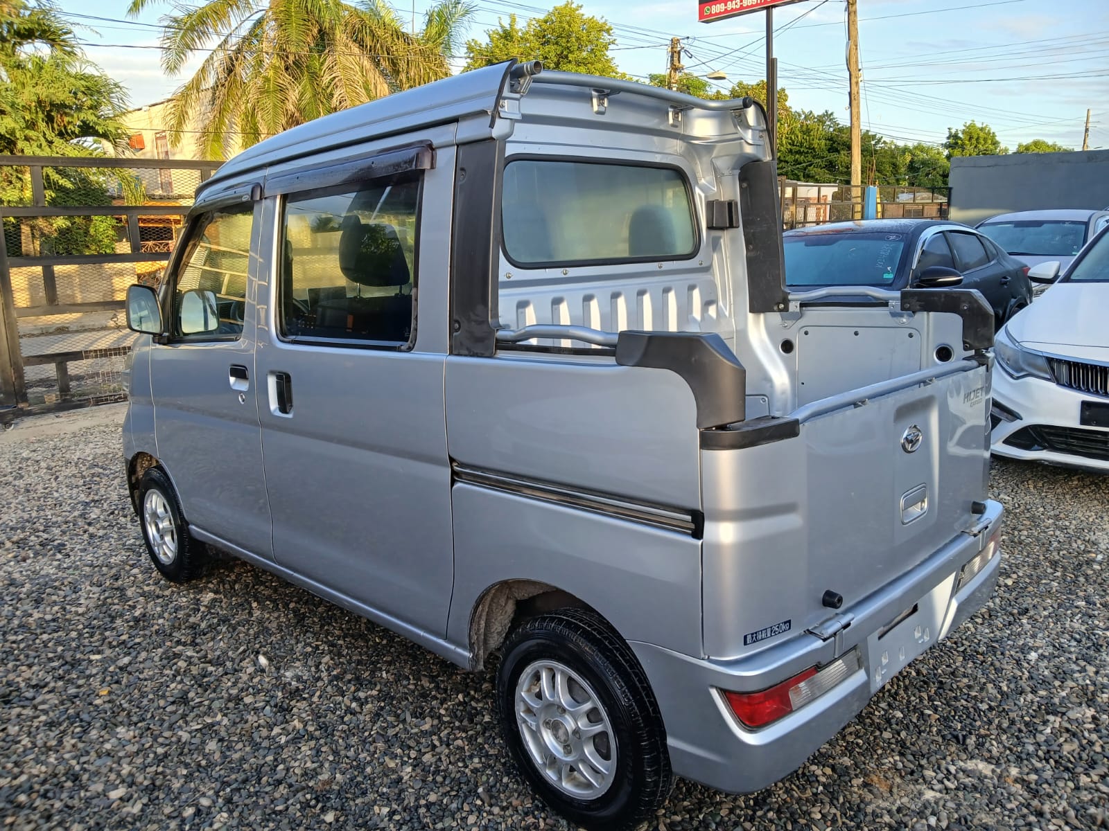 carros - VENDO DAIHATSU HIJET 2018 INICIAL 150,000 FINANCIA 2