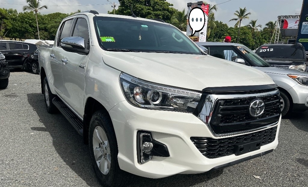 jeepetas y camionetas - 2019 Toyota Hilux SRV 4x4  6