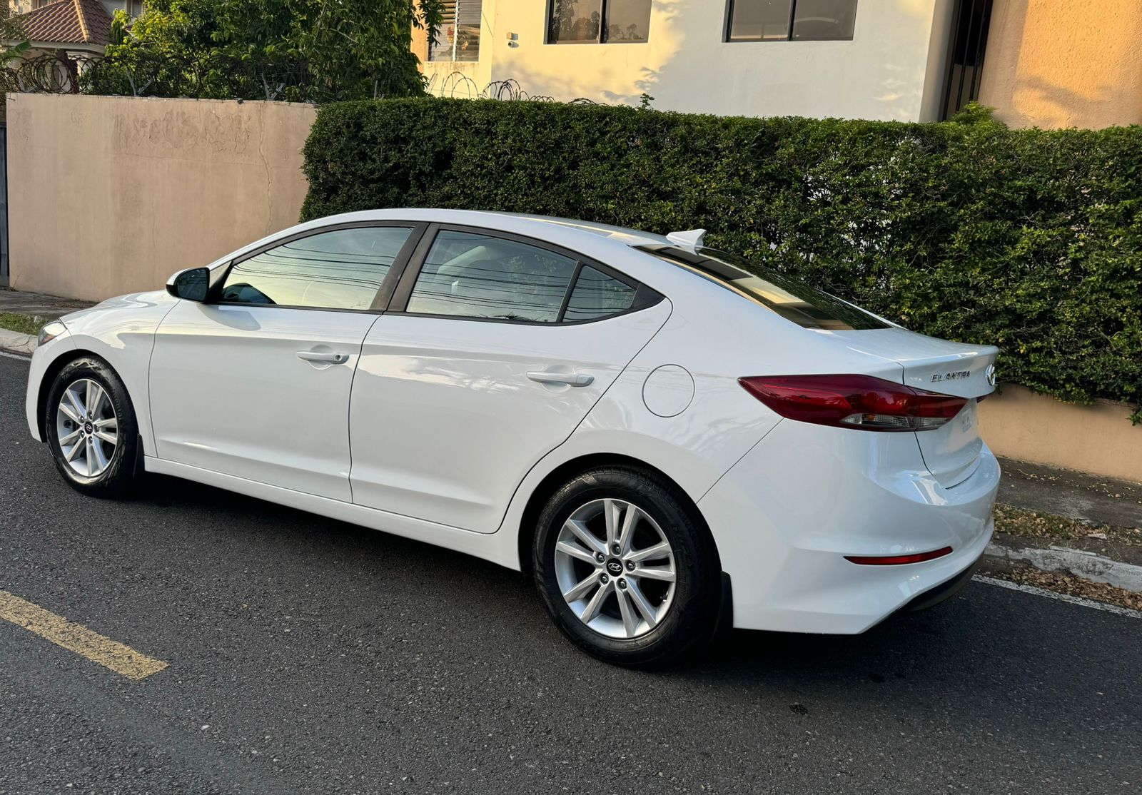 carros - hiunday elantra se 2018 1