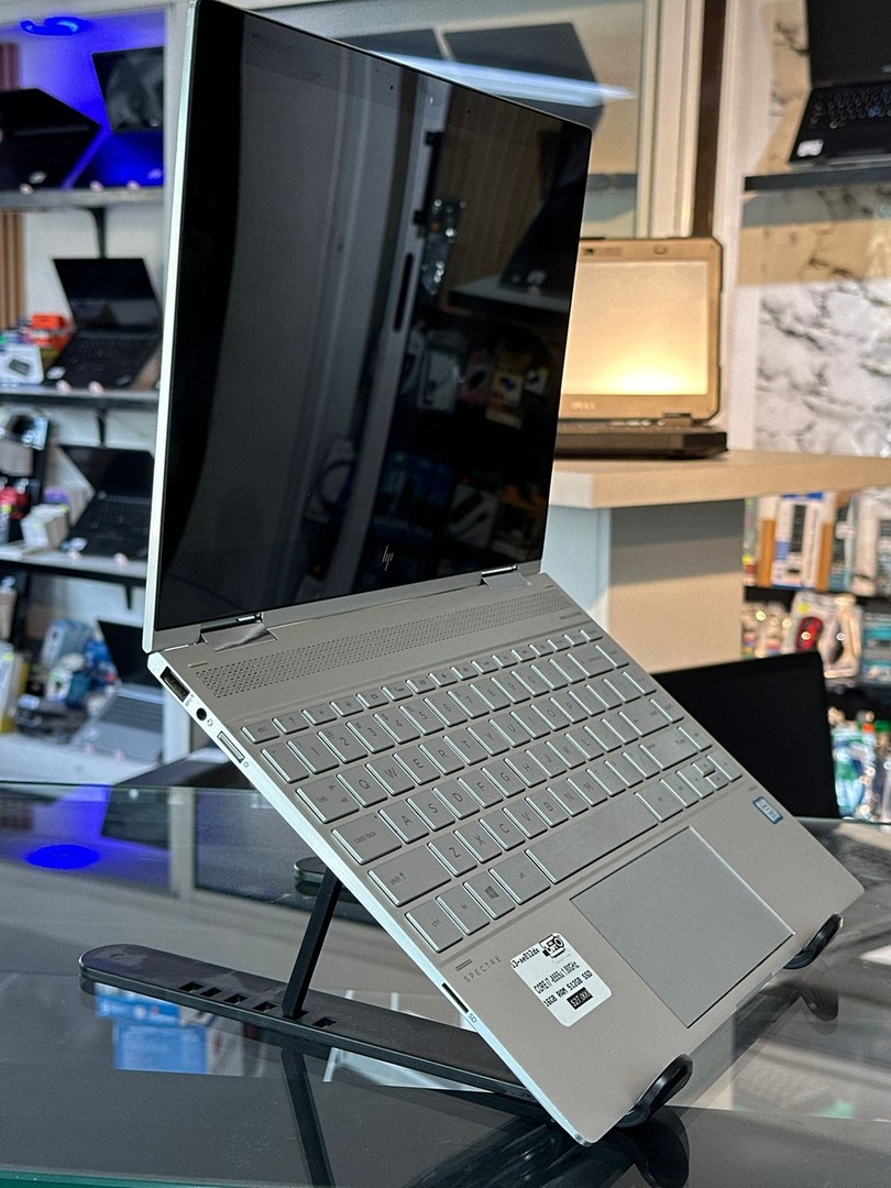 computadoras y laptops - Hp Spectre 360 - 2 en 1 - i7 8va. Touch $26,990 pesos 4