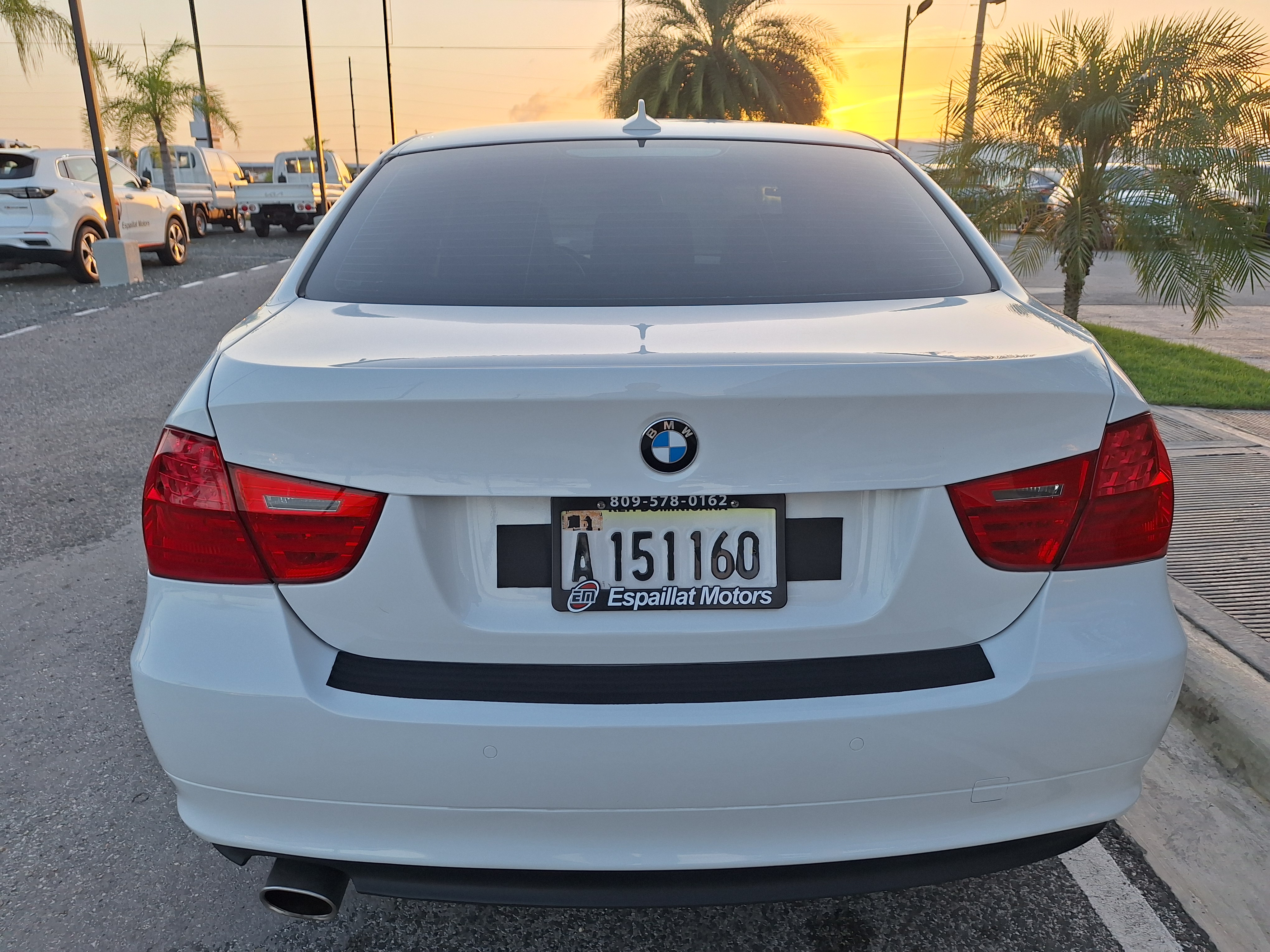 carros - BMW 318, 2009 1