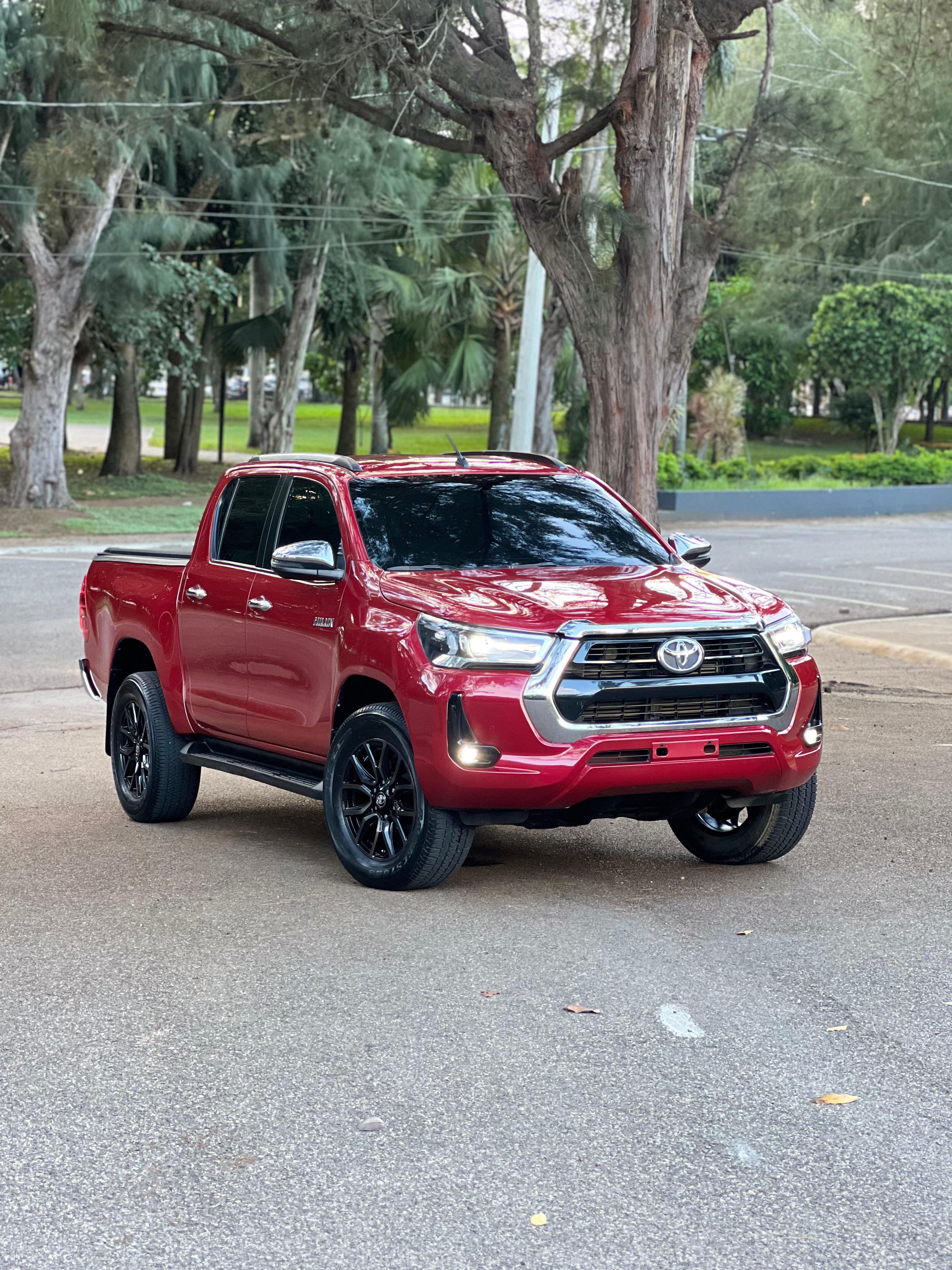 jeepetas y camionetas - Toyota hilux 2022 2