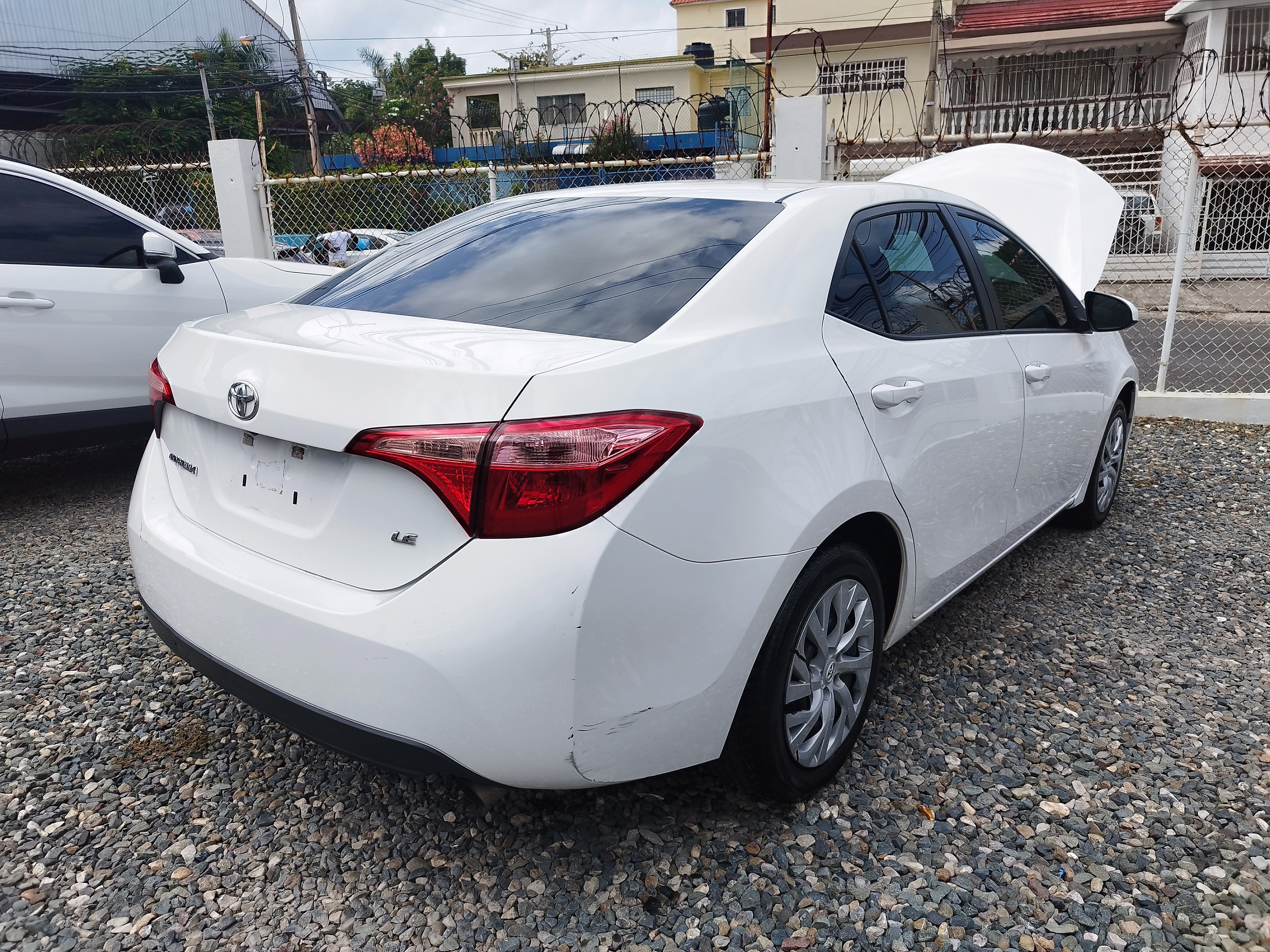 carros - 2019 Toyota Corolla LE 70 Mil Millas  6