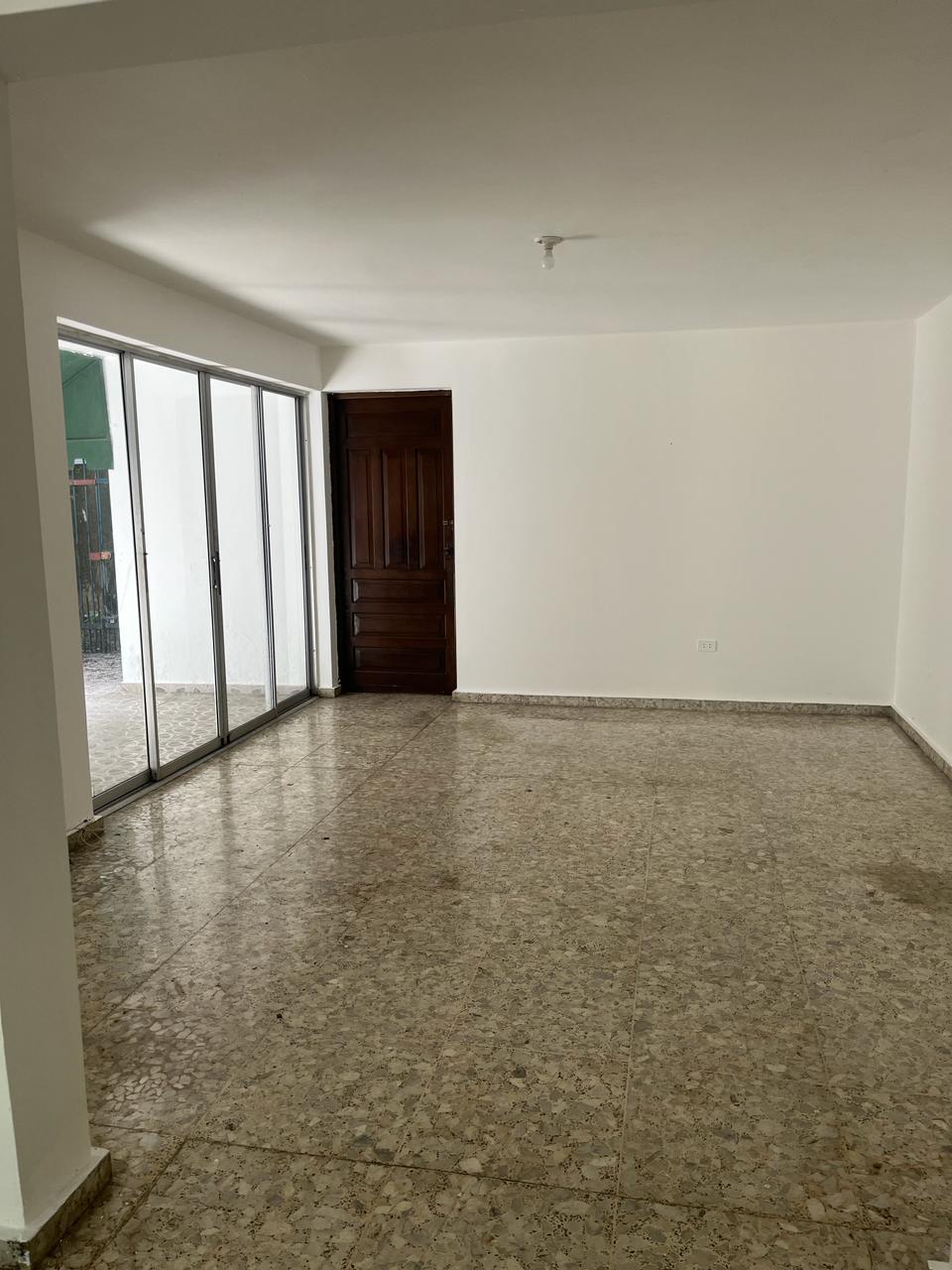 casas - Casa en Venta, La Castellana RD$ 25,000,000   3