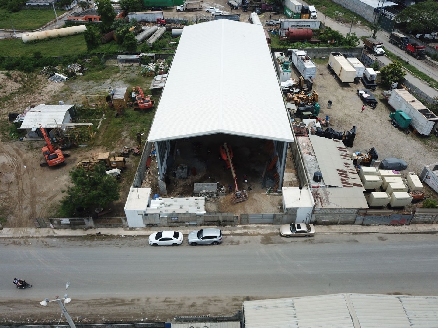 oficinas y locales comerciales - Nave Industrial Refrigerada de 1015 metros capacidad 880 paletas 2