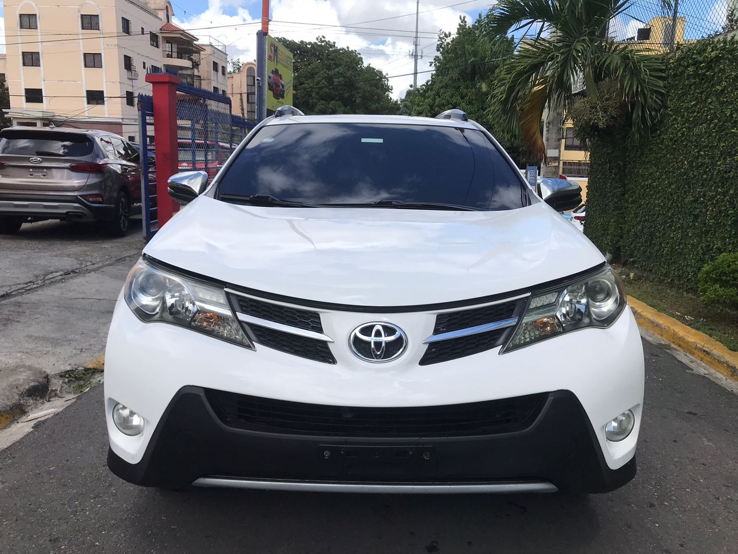 jeepetas y camionetas - TOYOTA RAV-4 XLE 2014 1