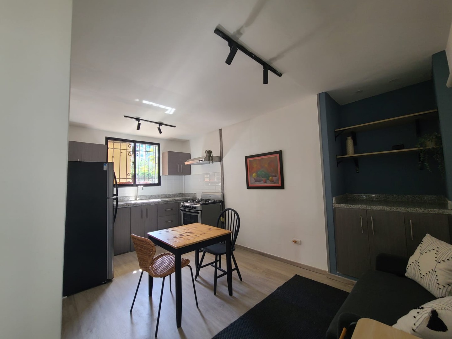 apartamentos - Apartamento  EN ALQUILER amueblado en el céntrico piantini 
 2