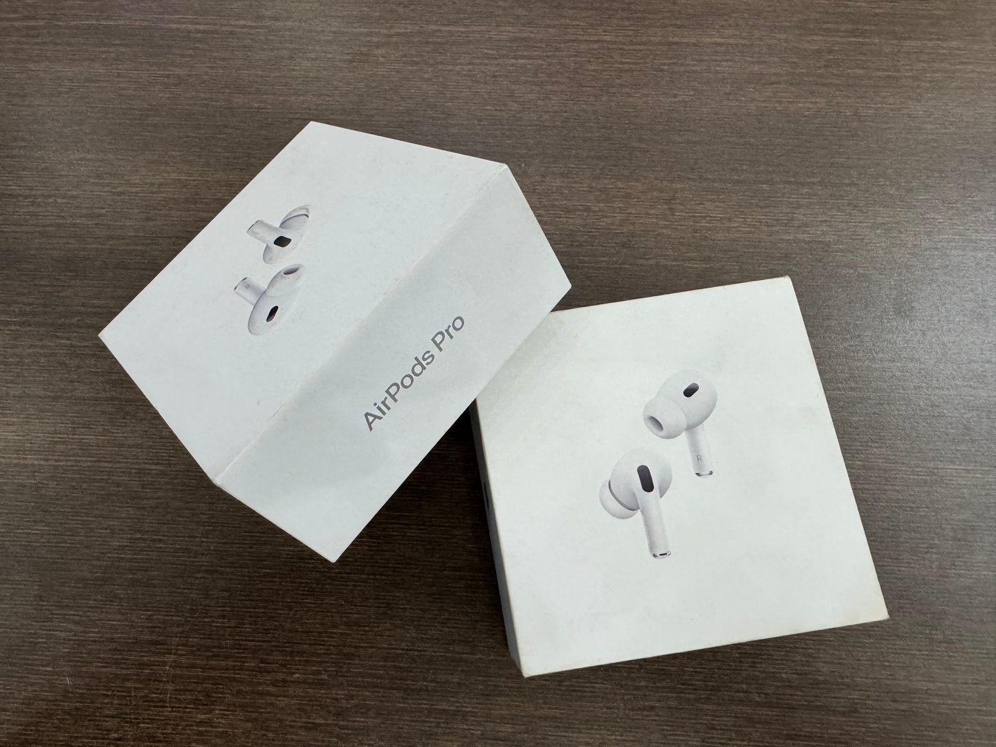 camaras y audio - AirPods Pro (2da Gen) USB-C Sellados, Originales, Garantía , RD$ 13,500 NEG 0