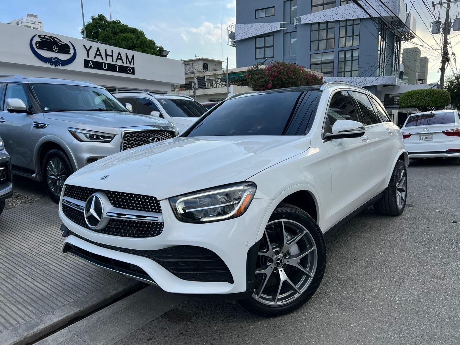 jeepetas y camionetas - Mercedes-Benz GLC 300-4MATIC 2021 0